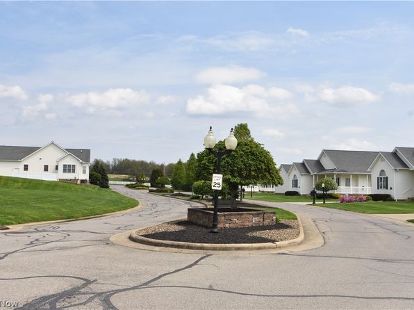 1486 Lake Front Blvd, North Lima, OH 44452