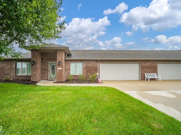 1815 S Patriot Dr, Yorktown, IN 47396