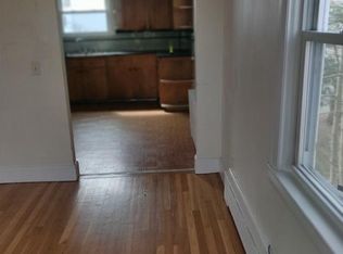 126 Washington St #2R, Taunton, MA 02780