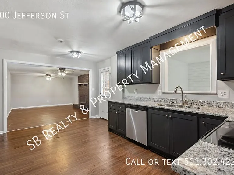 700 Jefferson St — Photo 15