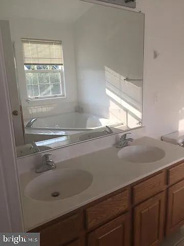 6565 Kelsey Point Cir — Photo 10