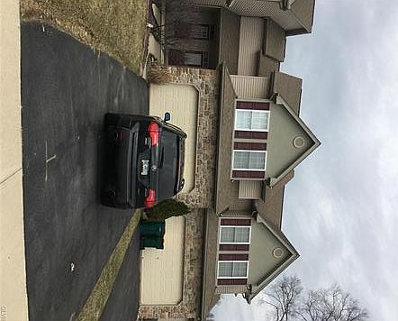 2nd image of 211 Kathryn St