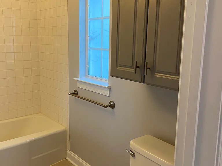 1322 Euclid Ave NE #12 — Photo 7