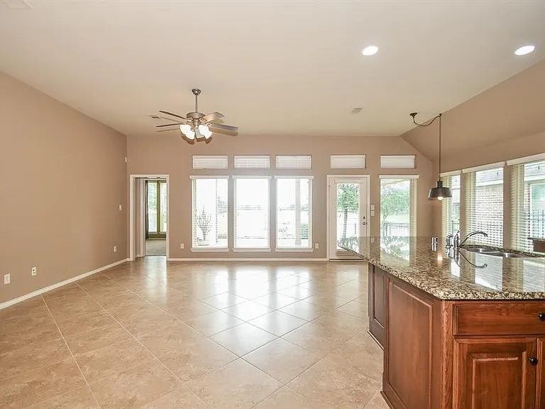 11518 Elizabeth Brook Dr — Photo 9