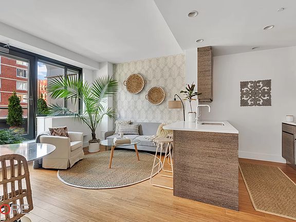 4th image of 305 W 16th St APT 2-F