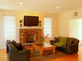 60 High Ledge Cir, Manchester, CT 06040