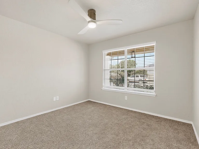 2614 Brighton Park — Photo 27