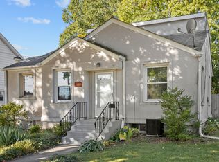 1174 Preston Ave, Elgin, IL 60120