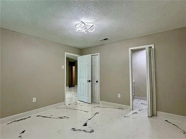 5128 Eden Roc Dr — Photo 10