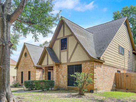 2nd image of 17424 Jackson Pines Drive