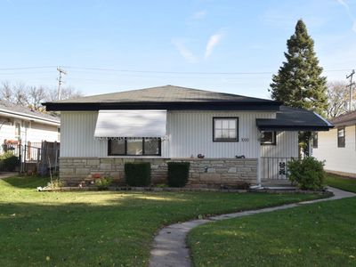 1000 S 116th St, West Allis, WI, 53214