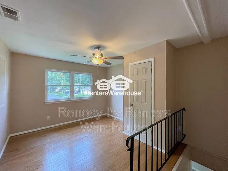 5736 Avalon Woods Dr — Photo 31