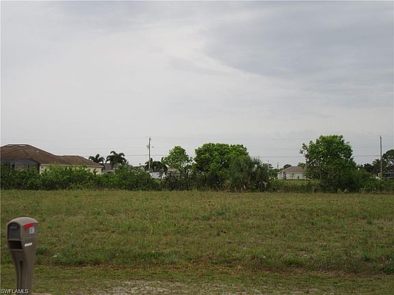 4th image of 1016 NW 18th Ter
