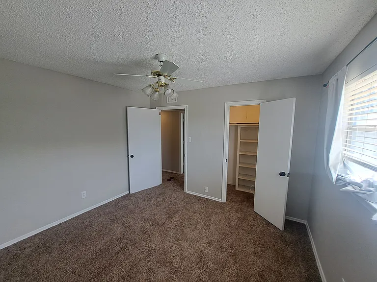 2800 S Fielder Rd #A — Photo 6