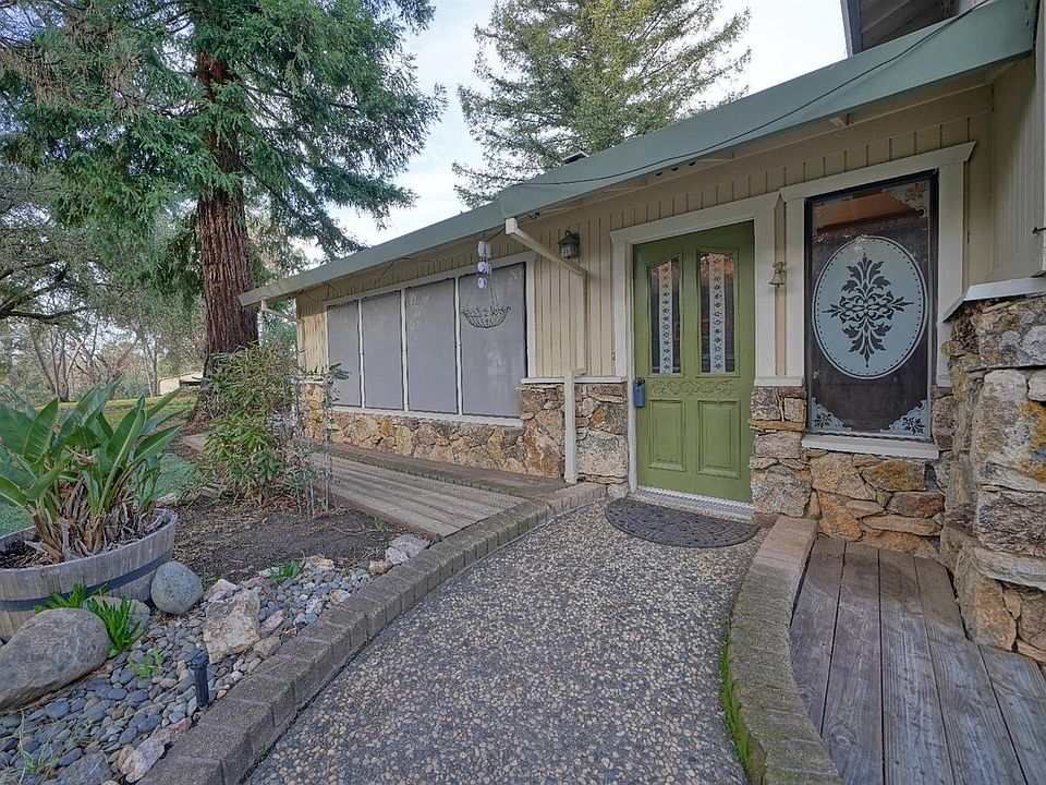 1st image of 951 Poverty Hill Dr