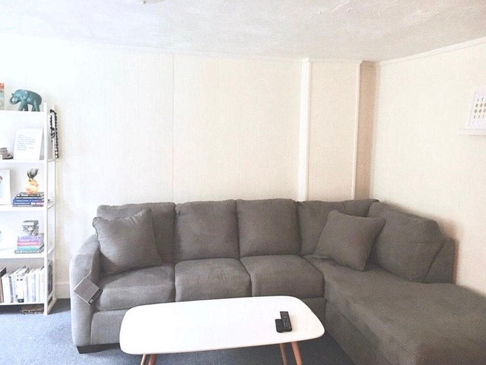 1st image of 1 Lafayette Ct #9