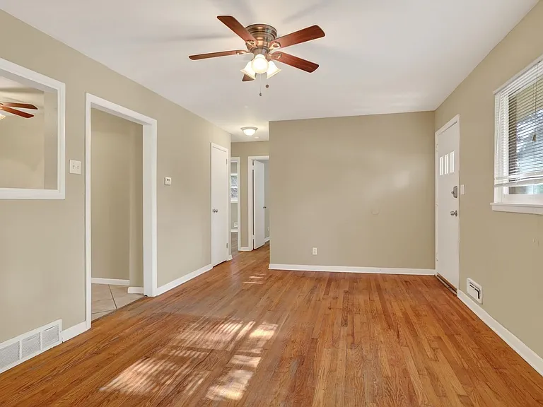 7821 Birch St — Photo 3