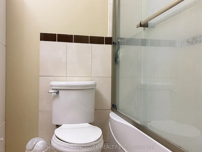 400 Mississauga Valley Blvd #20 — Photo 20