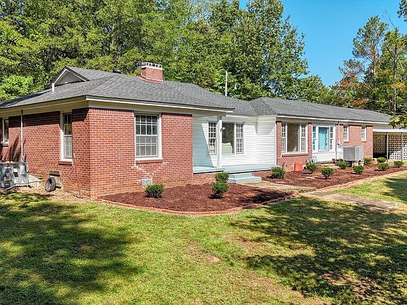 3rd image of 205 Darnall Ln