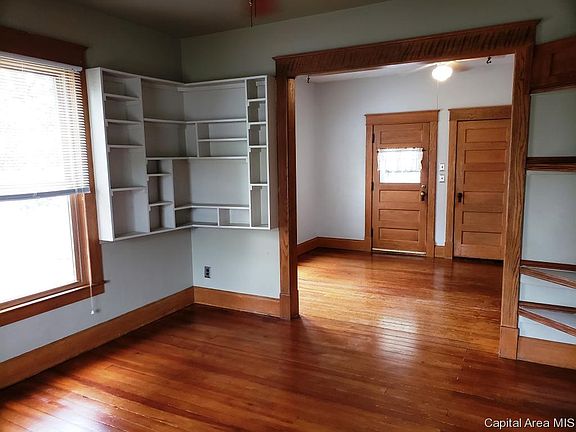 4th image of 201 S Timber St