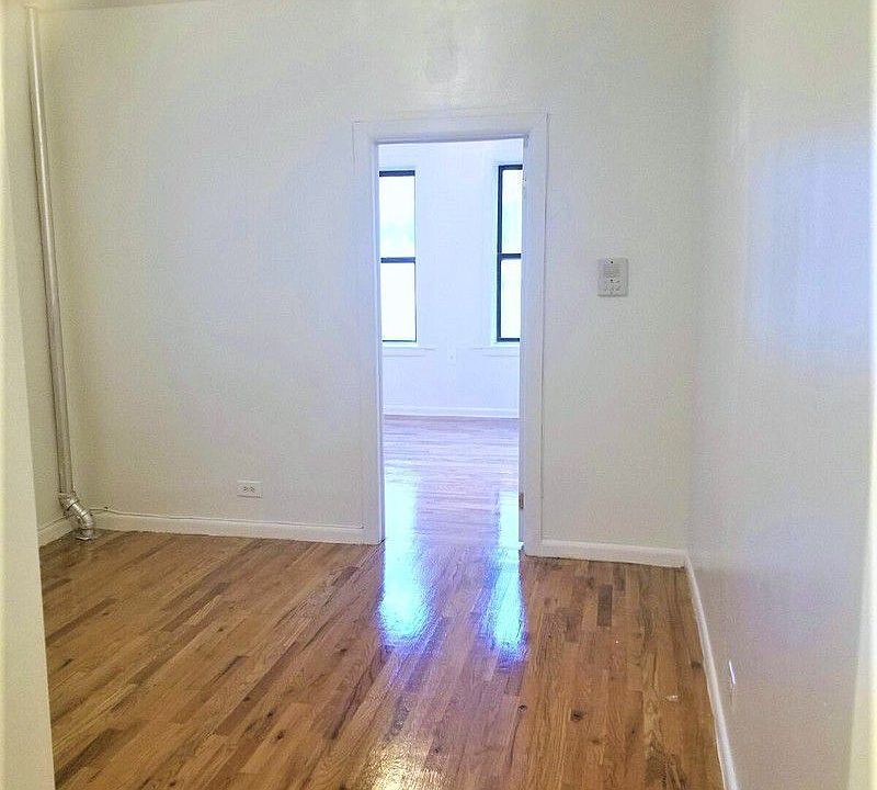 2nd image of 2698 Bailey Ave APT D5