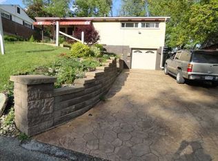 5030 Ozark Dr, Pittsburgh, PA 15239