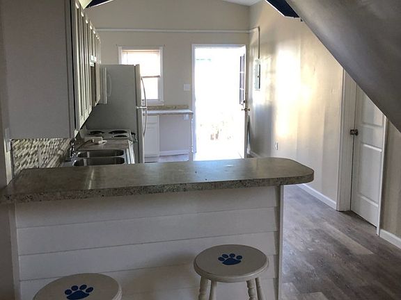 5th image of 235 Lexington Ave #2