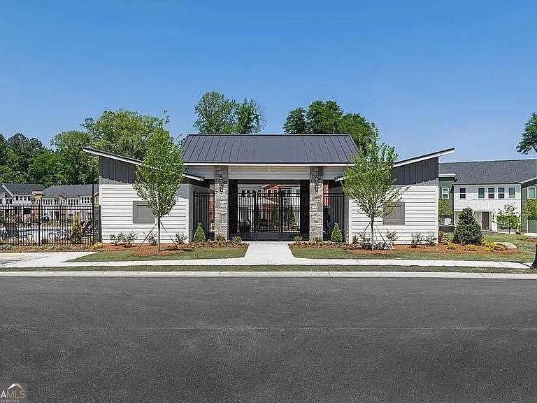 1621 Gunnin Trce NW — Photo 32