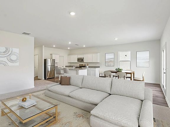 5th image of 225 Galilee Ln