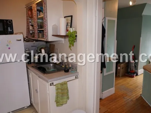 811 Spaight St APT 4, Madison, WI 53703