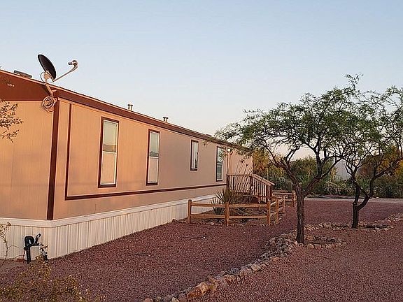 PICTURE FROM LEFT SIDE OF HOUSE