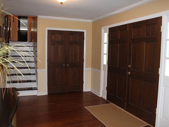 2nd image of 7118 Applecross Ln