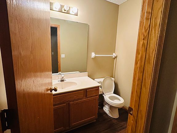 5th image of 1054 Lovell Ave #1054