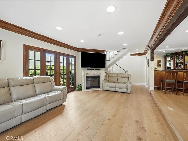 227 S Irena Ave — Photo 13