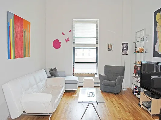 Rented by Sotheby's International Realty | media 9
