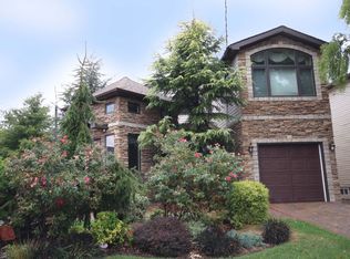 995 Sheldon Ave, Staten Island, NY 10309