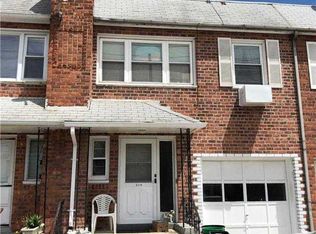 604 Lakeville Rd #1, New Hyde Park, NY 11040