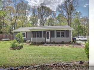 301 Moorefield Dr, Matthews, NC 28104