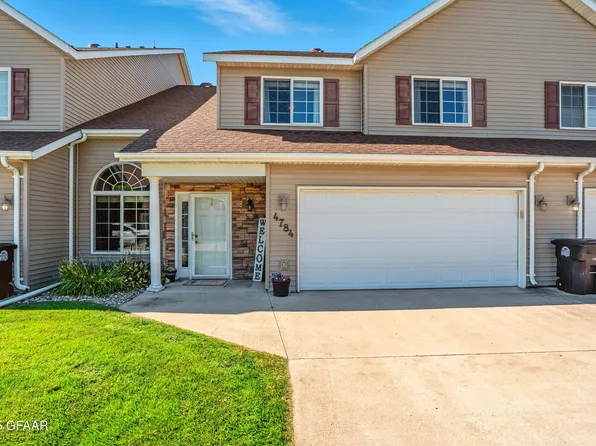 4784 Lynnbrook Ln, Grand Forks, ND 58201