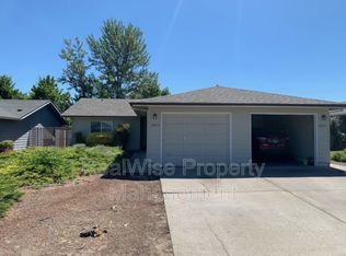 1423 Kokanee Ln, Grants Pass, OR 97527