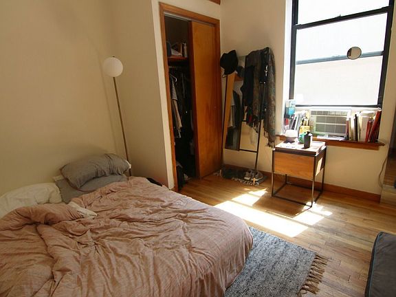 2nd image of 910 Columbus Ave #2B1