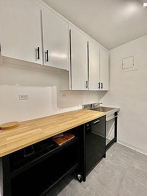 2nd image of 525 E 82nd St APT 9B