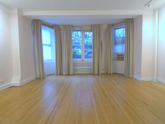 5th image of 40 E 68th St #1D