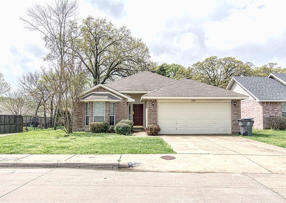1st image of 13927 Creek Crossing Dr