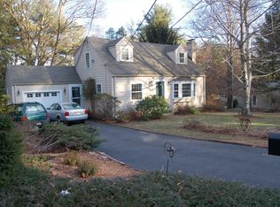 11 Flintlock Rd, Lexington, MA 02420