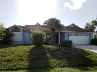 2409 SE Camarin St, Port Saint Lucie, FL 34952