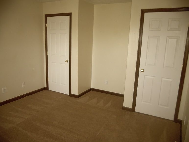 3rd bedroom with 2 closets