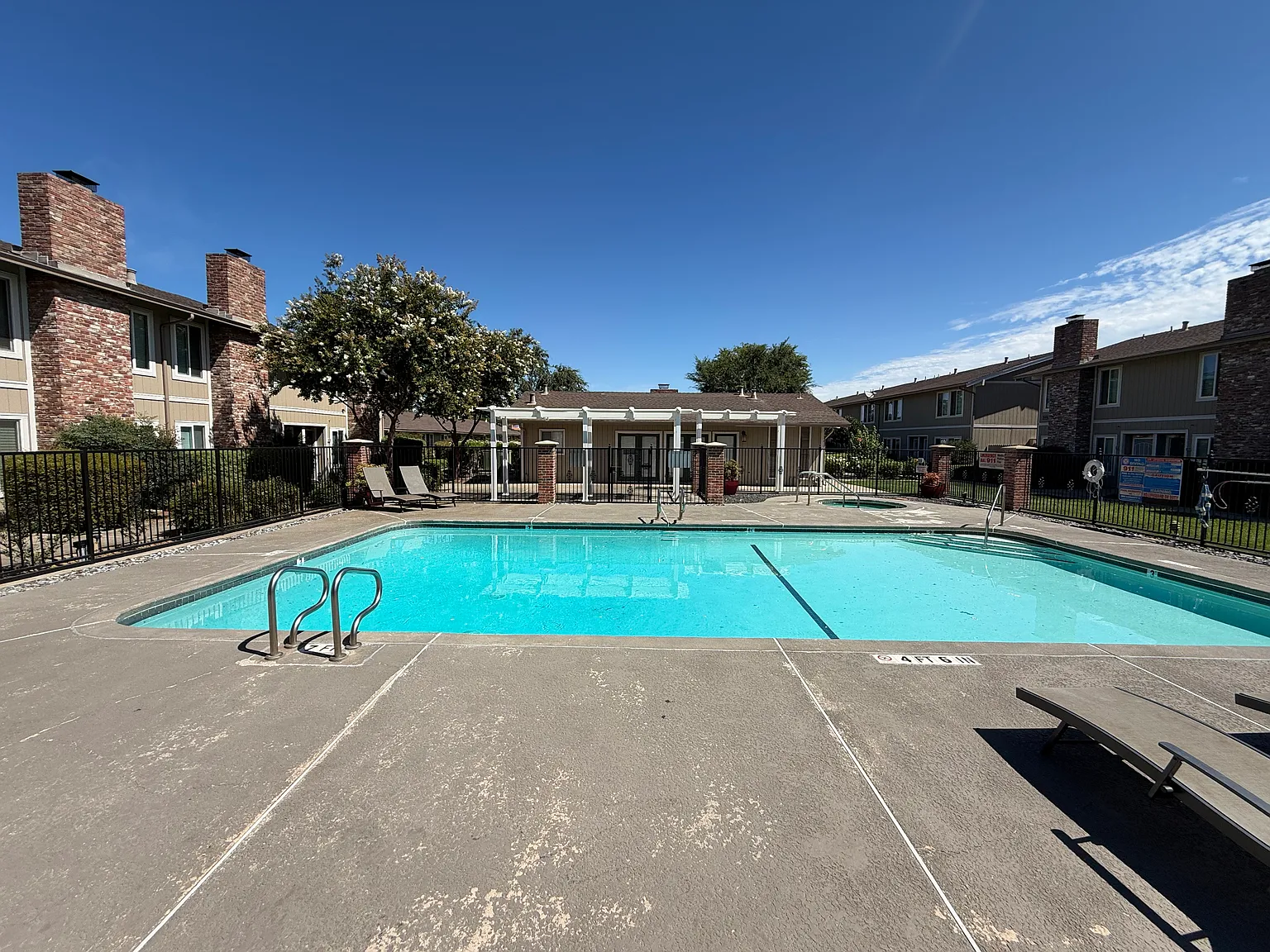 1177 Norwegian Ave — Photo 4