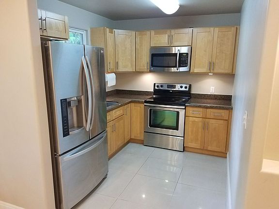 4th image of 935 Kaipii St