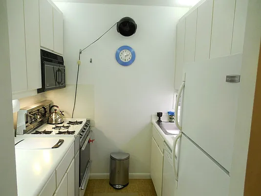 Rented by Luxury Habitat | media 6